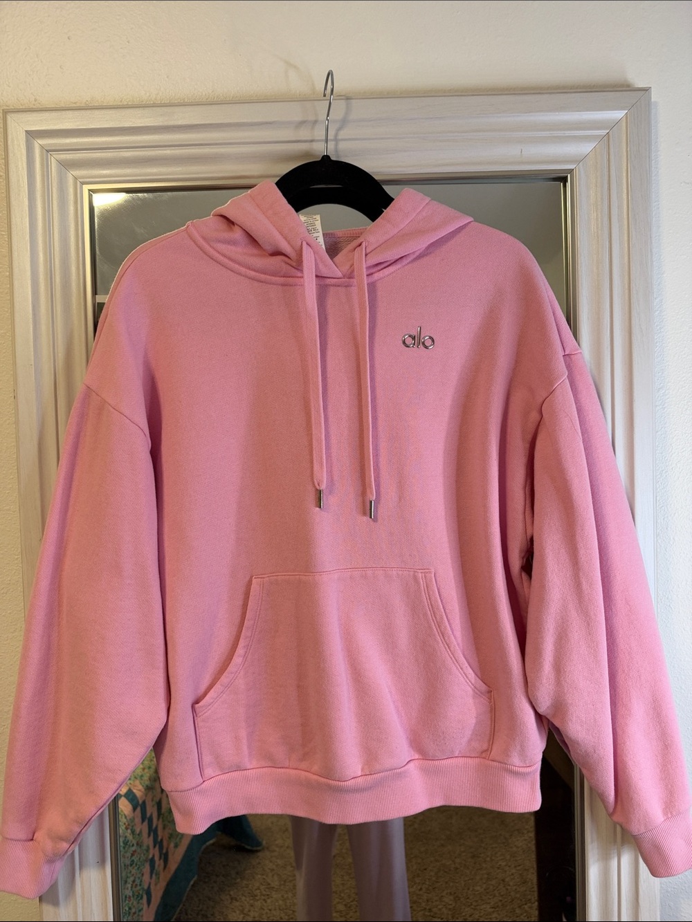 Alo Yoga candy pink accolade women’s hoodie